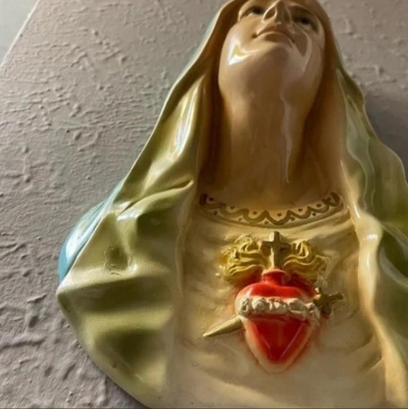 Vintage 1950's Virgin Mary Chalkware Wall Statue - Picture 5 of 7